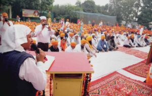 Addressing the Sadh Sangat on Gurupurab