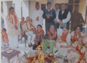 Attending the Hawan with Ex President DAVCMC Shri G.P Chopra Ji