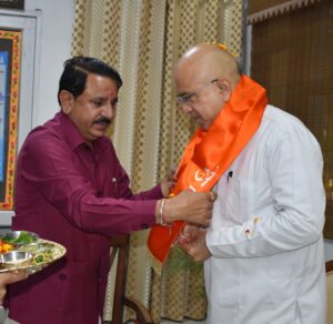 Warm Welcome of Acharya Shri Chandresh Ji